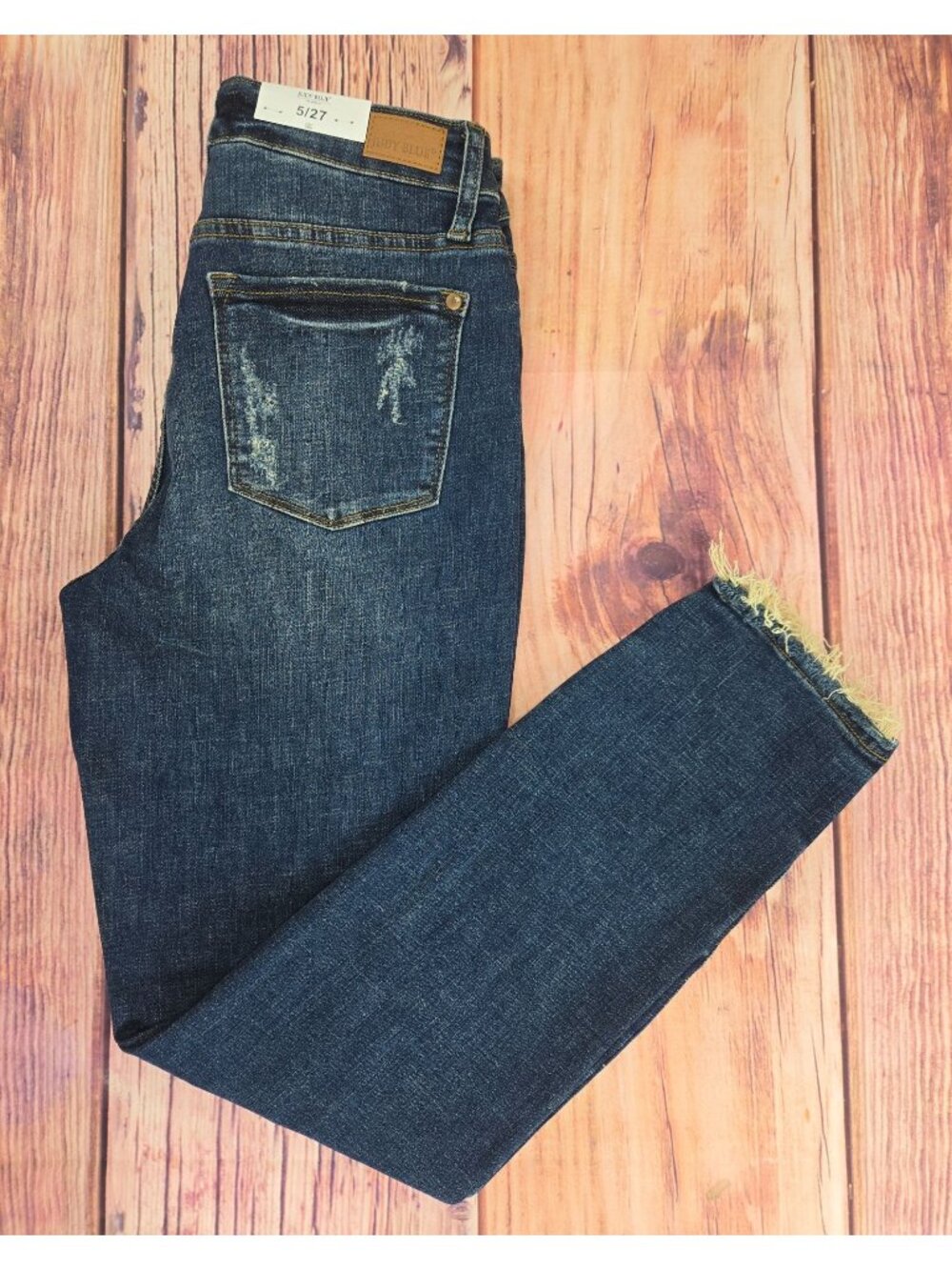 Judy Blue Distressed Relaxed Fit Jeans 5/27 NWT